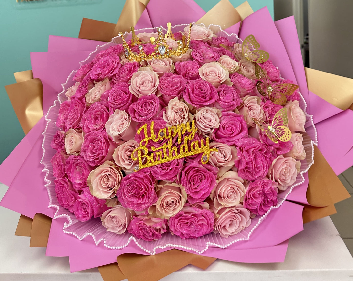 Pink And Fuchsia Roses Bouquet for Happy Birthday